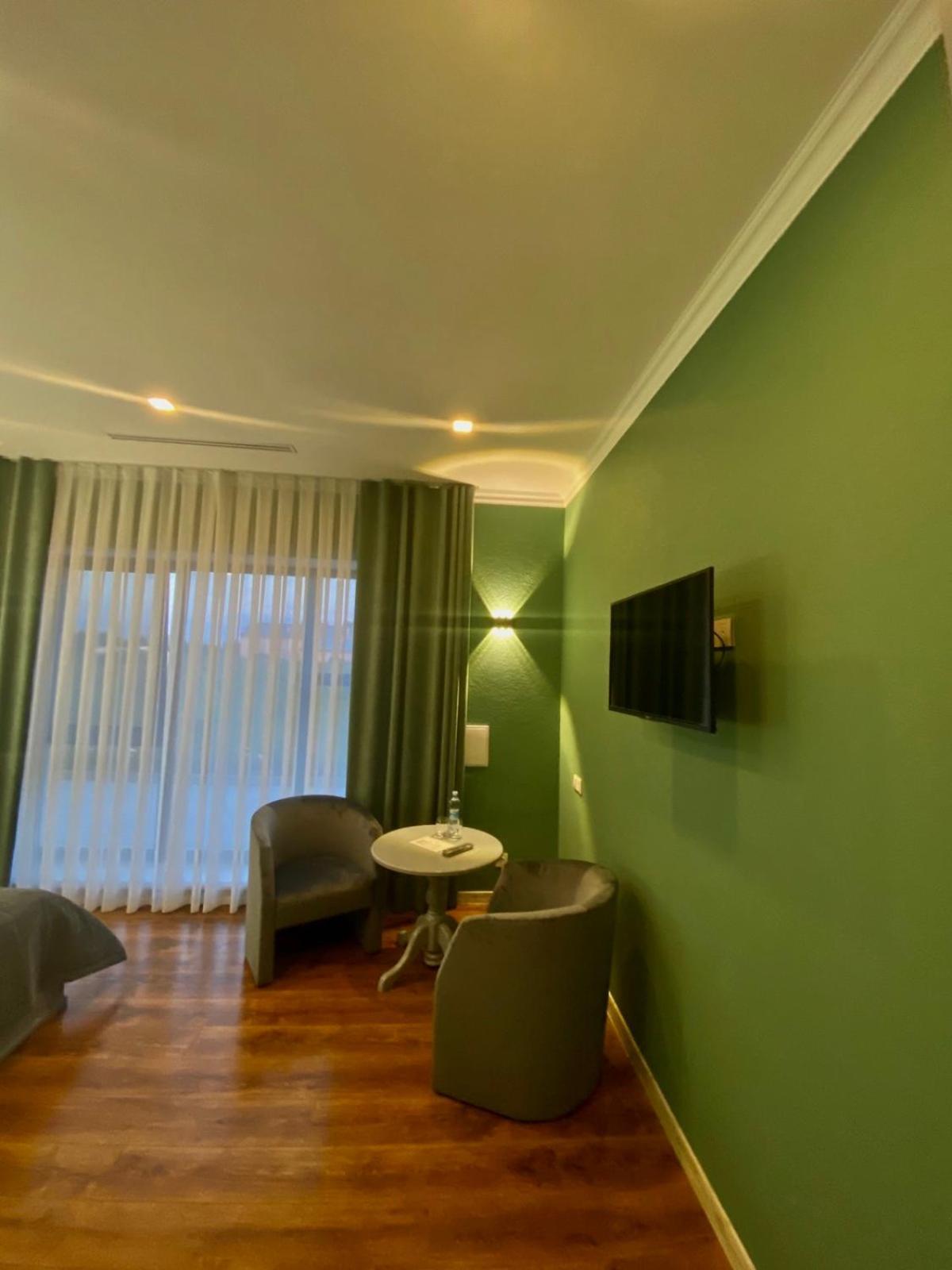 Royal Rest Apartment Bilokrynychchya ภายนอก รูปภาพ