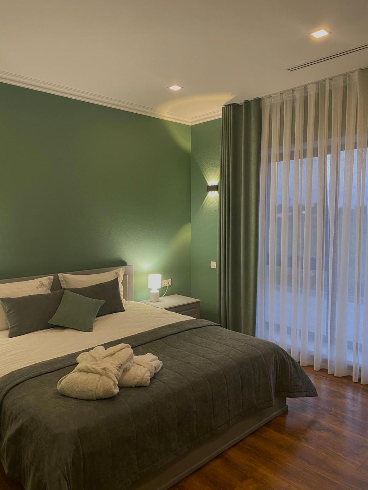 Royal Rest Apartment Bilokrynychchya ภายนอก รูปภาพ